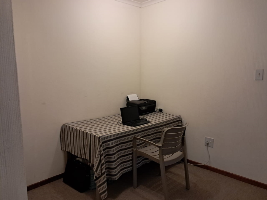 2 Bedroom Property for Sale in Bayview Western Cape
